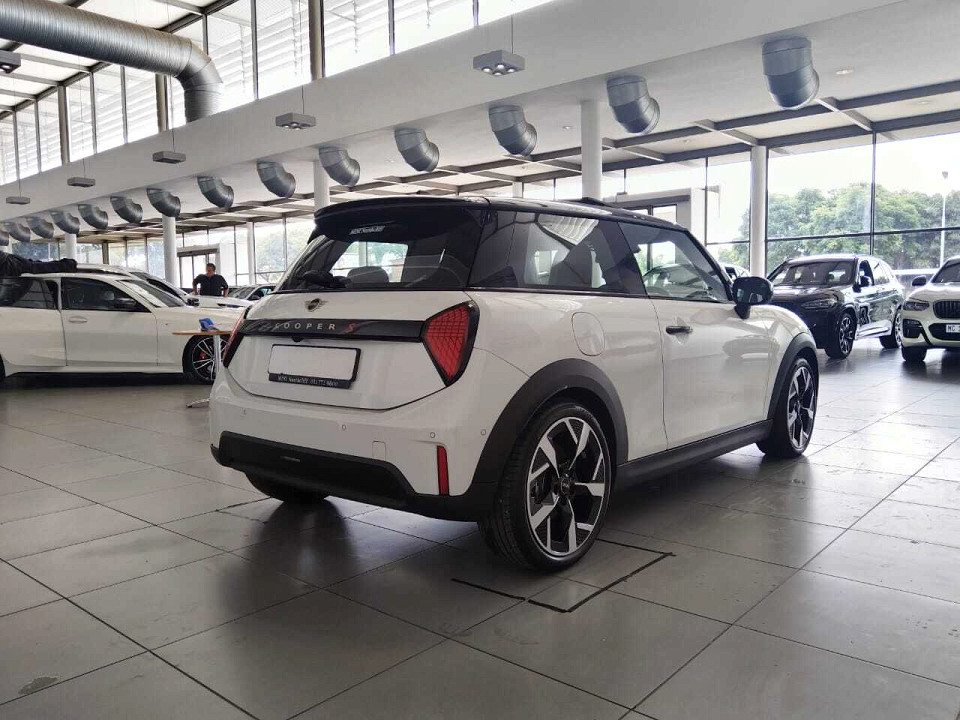 MINI COOPER S A/T (F66), image 1