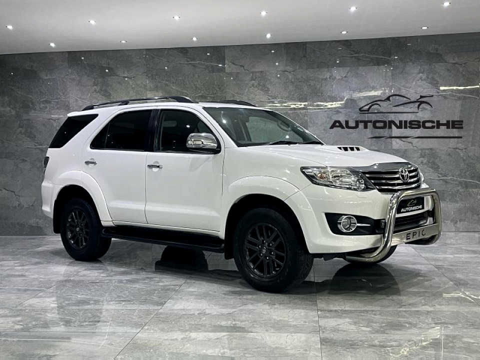Toyota Fortuner 3.0D-4D R/B auto, image 1