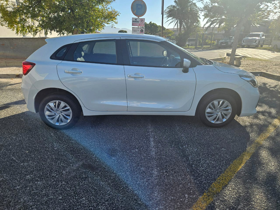 TOYOTA STARLET 1.5 Xi, image 2