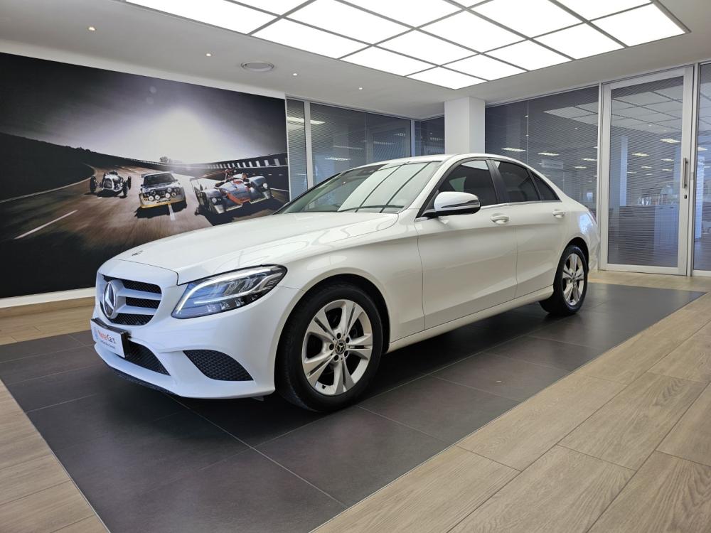 Mercedes-Benz C220d, image 1