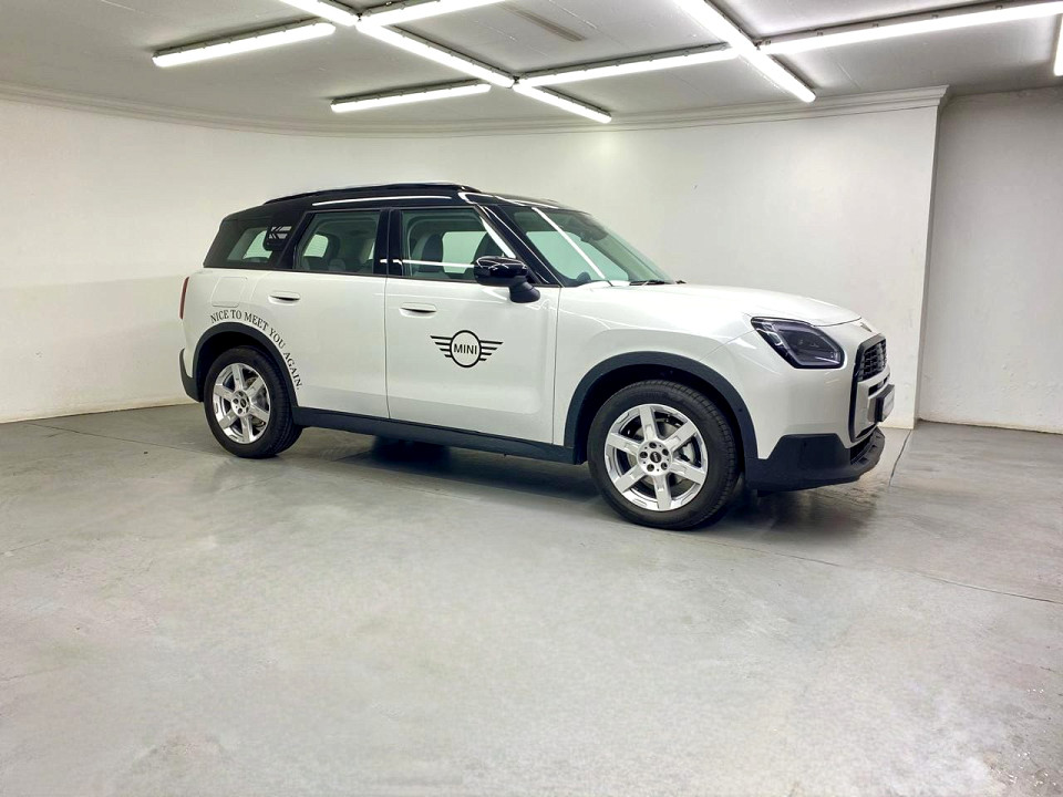 MINI COOPER COUNTRYMAN C (U25), image 1