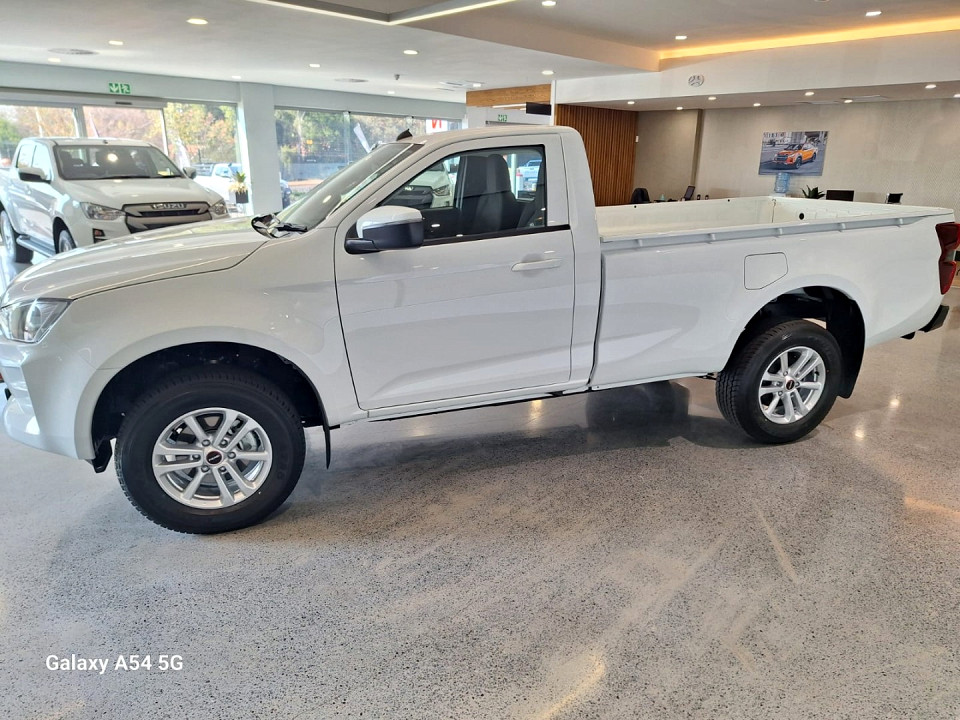 ISUZU D-MAX 1.9 Ddi LS A/T S/C P/U, image 2