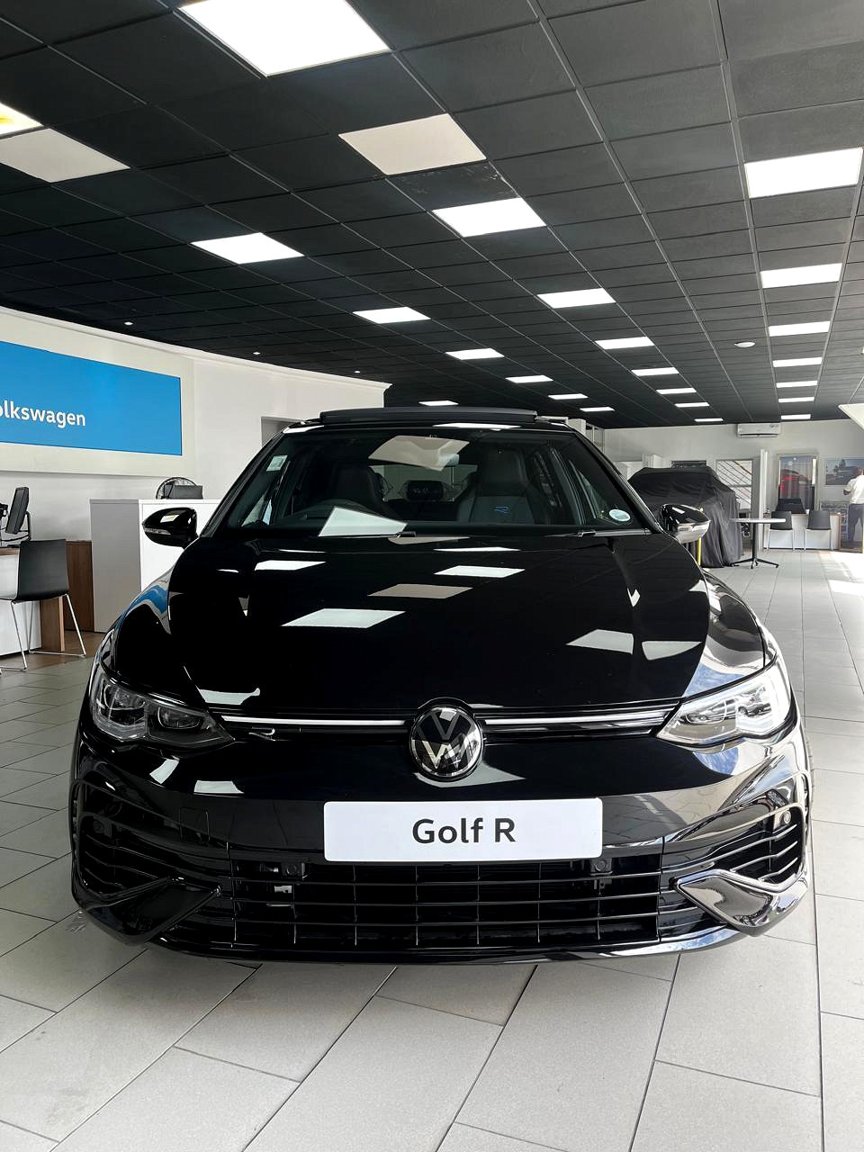 VOLKSWAGEN GOLF 8 2.0 TSI R DSG, image 2