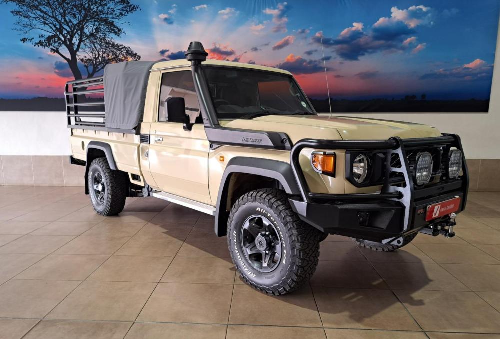 Toyota Land Cruiser 79 4.5D V8 P/U S/C, image 1