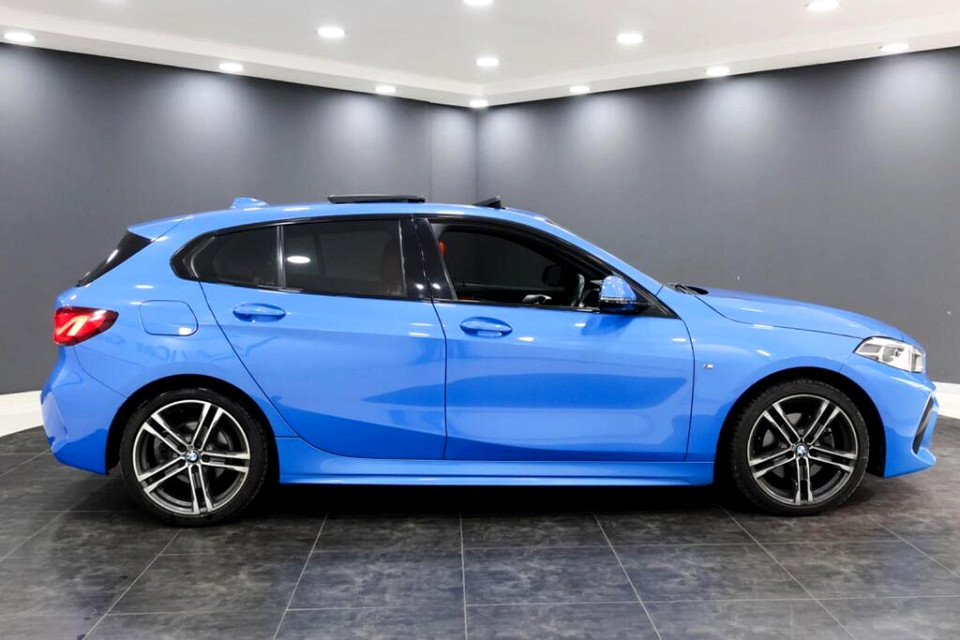 BMW 118i M Sport, image 2