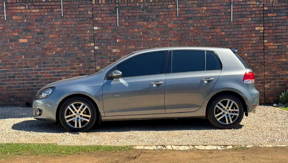 VOLKSWAGEN GOLF VI 1.4 TSi COMFORTLINE, image 2