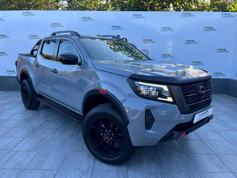 NISSAN NAVARA 2.5DDTi PRO-4X 4X4 A/T D/C P/U, image 1