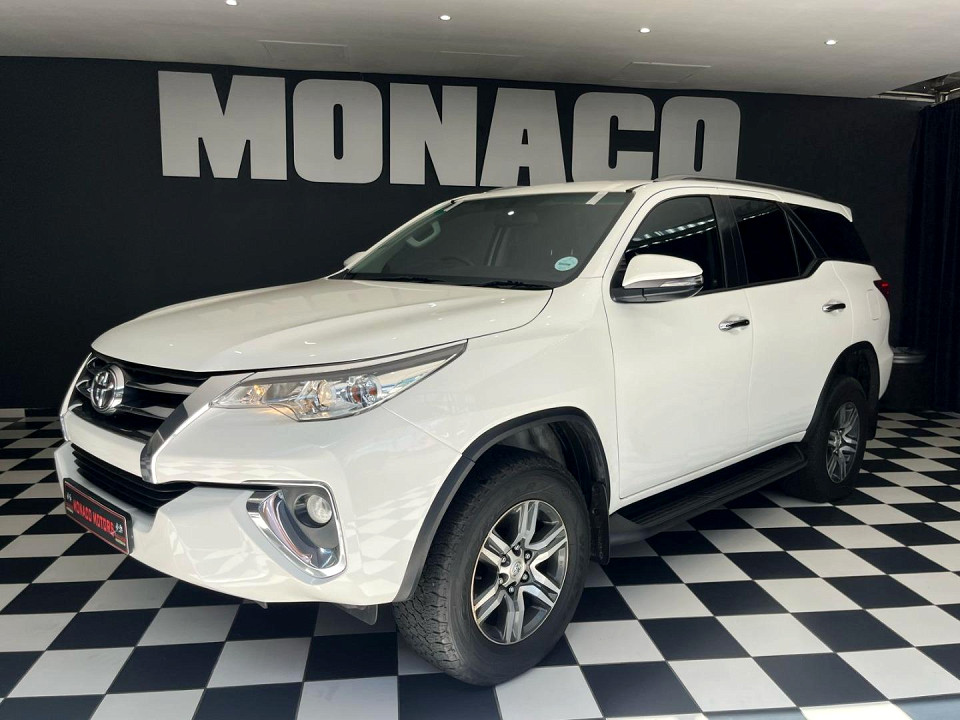 TOYOTA FORTUNER 2.4GD-6 4X4 A/T, image 1