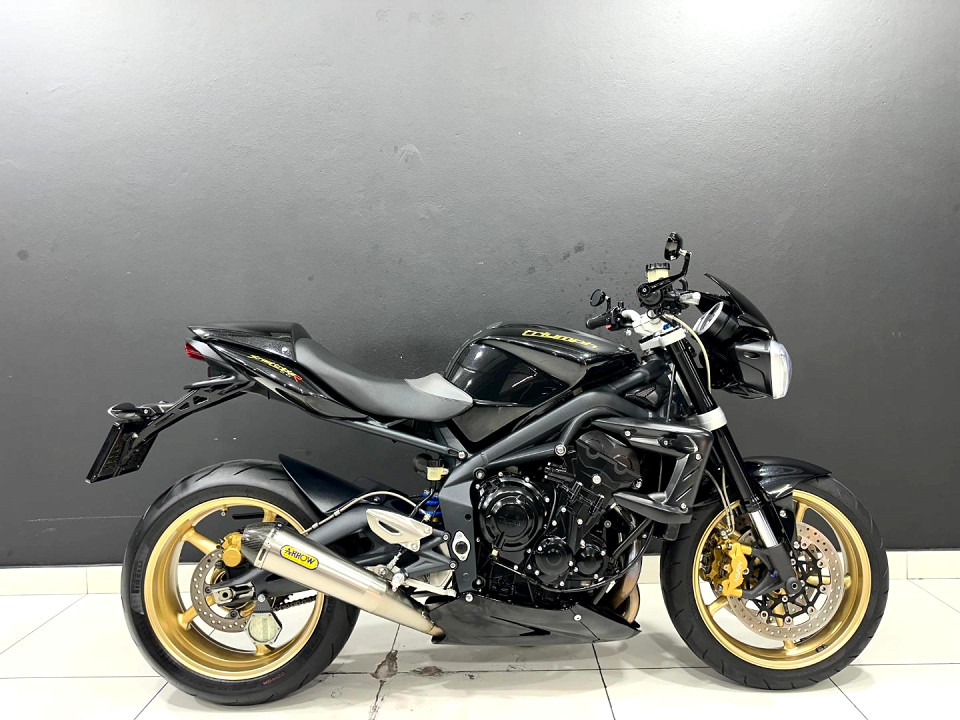 TRIUMPH R, image 2