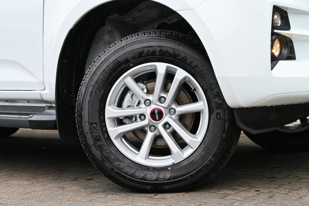 Isuzu D-MAX 1.9 Ddi HR LS Auto D/C P/U, image 2