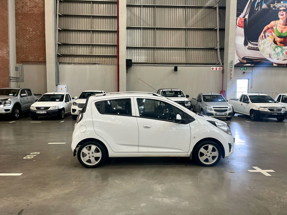 Chevrolet Spark 1.2 L 5DR, image 2