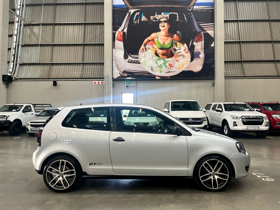Volkswagen Polo Vivo 3-door 1.6 GT, image 2