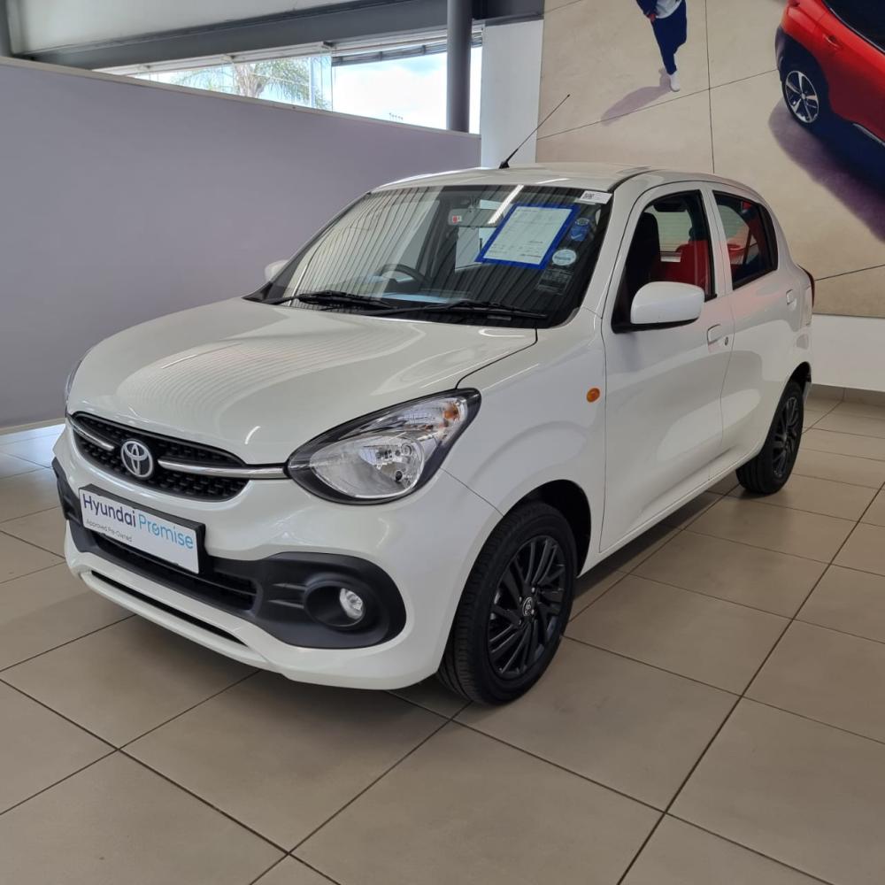 TOYOTA VITZ 1.0 XR, image 1