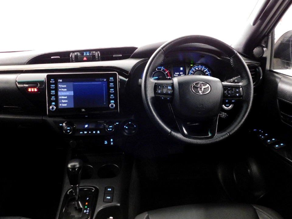 Toyota Hilux Double Cab 2.8GD6 4X4 Legend AT, image 2