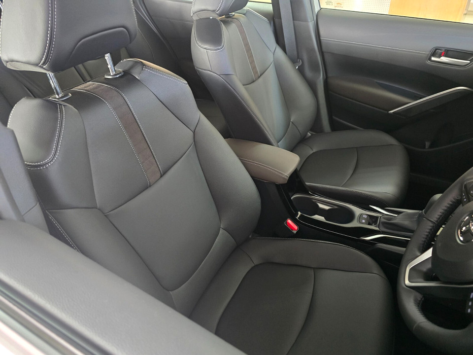 TOYOTA COROLLA CROSS 1.8 XR , image 2