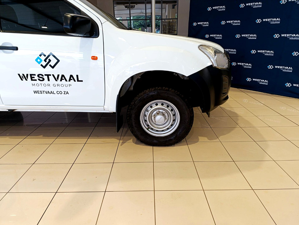 ISUZU D-MAX 250 HO FLEETSIDE SAFETY S/C P/U, image 2