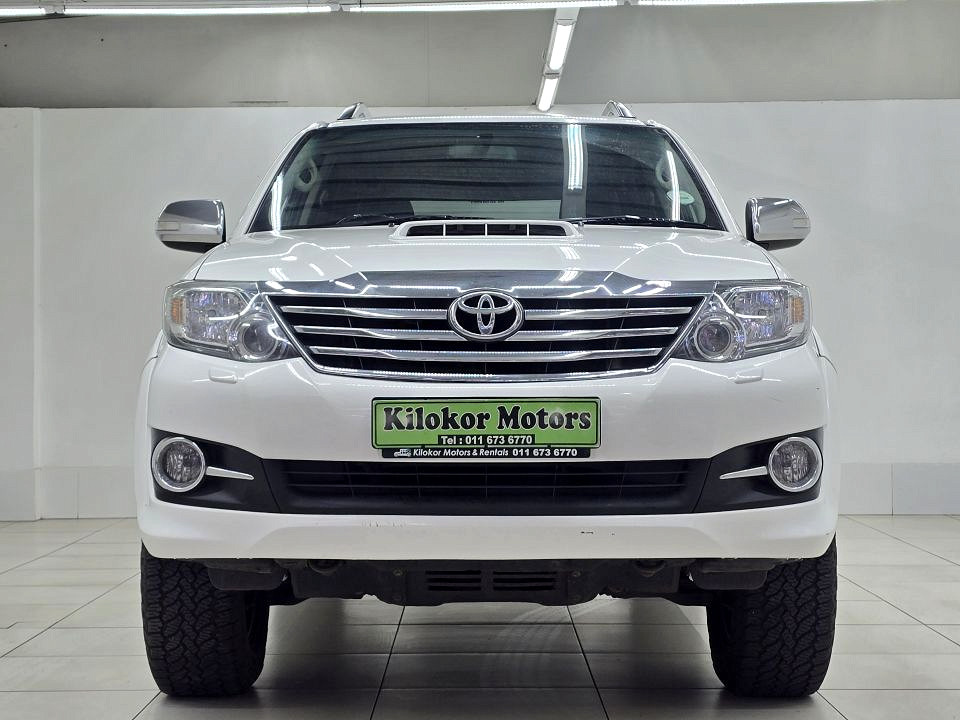 Toyota Fortuner 3.0D-4D 4x4 auto, image 2