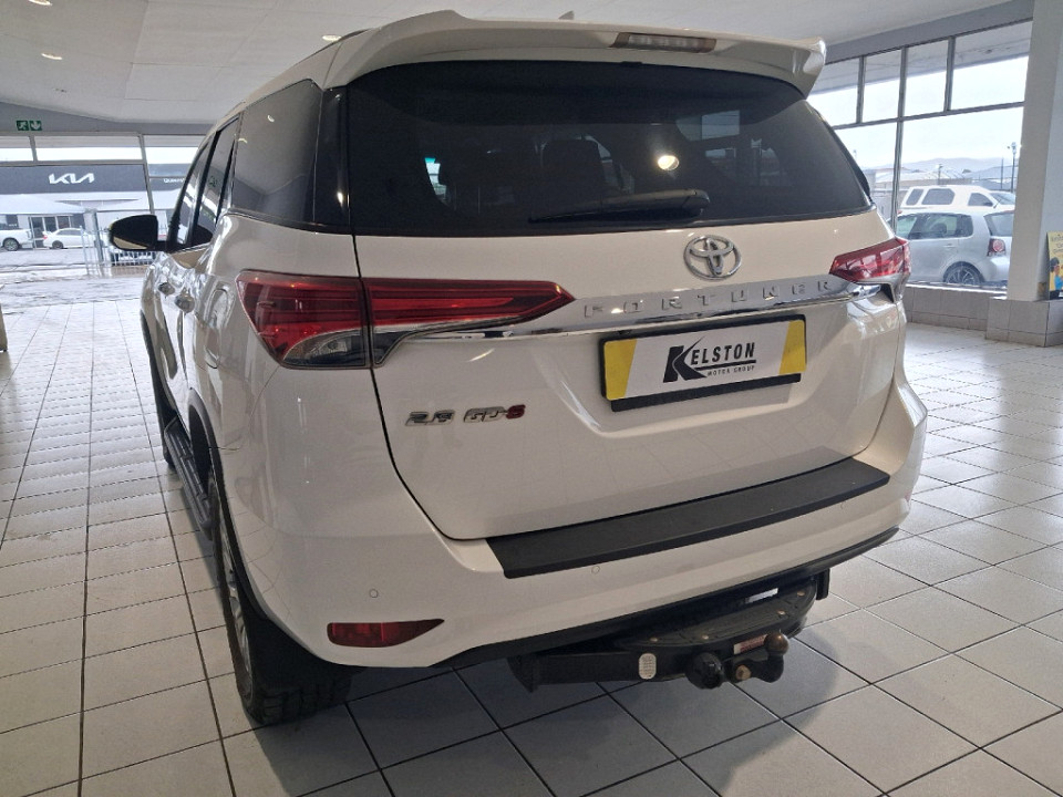 TOYOTA FORTUNER 2.8GD-6 R/B A/T, image 2