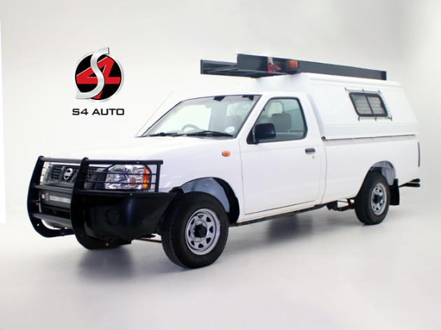 Nissan NP300 Hardbody 2.0, image 2