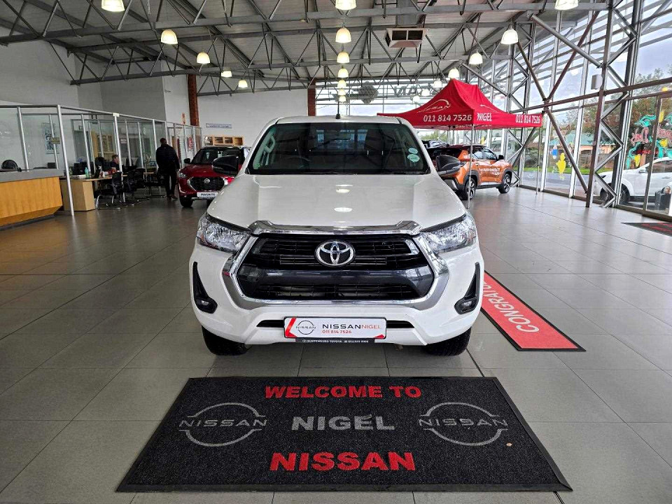 TOYOTA HILUX 2.4 GD-6 RB RAIDER A/T P/U E/CAB, image 2