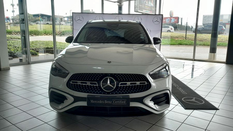 MERCEDES-BENZ GLA 200d A/T, image 2