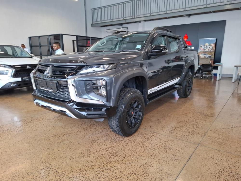 Mitsubishi Triton 2.4 Di-DC Xtreme 4X4 Auto P/U D/C, image 2