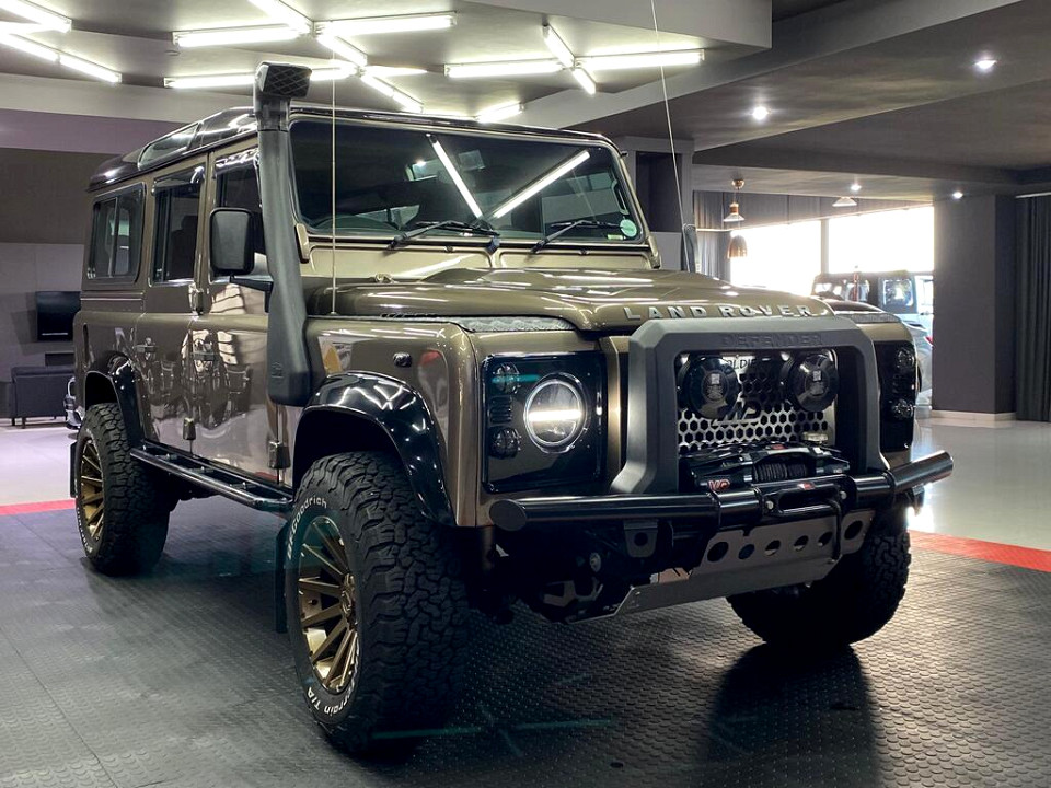 Land Rover Defender 110 2.2D S/W, image 1