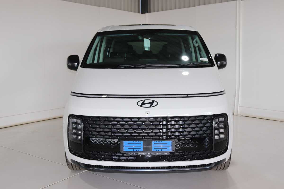 HYUNDAI STARIA 2.2D LUXURY A/T, image 2
