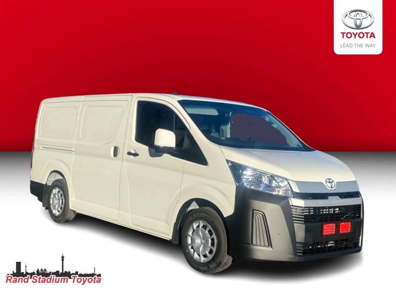 TOYOTA QUANTUM 2.8 LWB F/C P/V, image 1