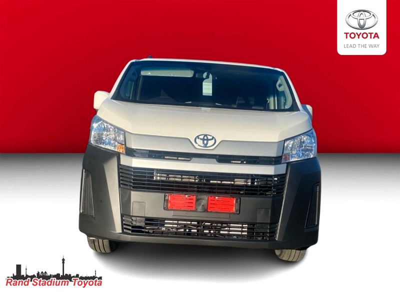 TOYOTA QUANTUM 2.8 LWB F/C P/V, image 2