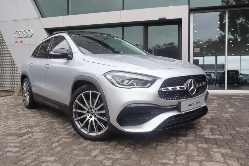 Mercedes-Benz GLA 200d Progressive A/T, image 1