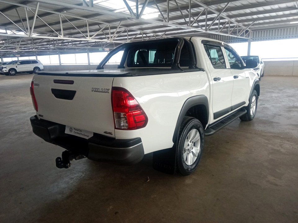TOYOTA HILUX 2.4 GD-6 RB SRX A/T P/U D/C, image 2