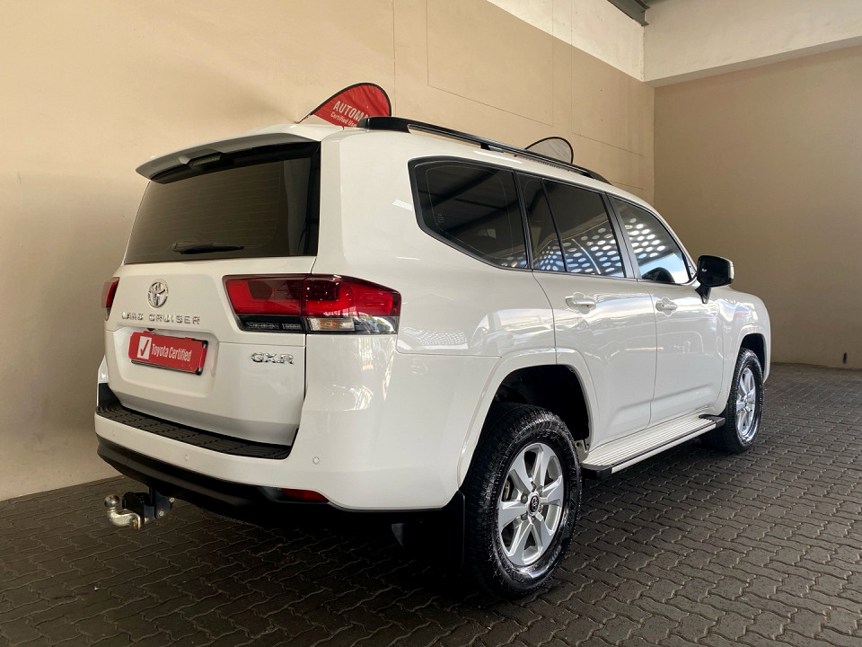 TOYOTA LANDCRUISER 300 V6 3.3D GX-R, image 2