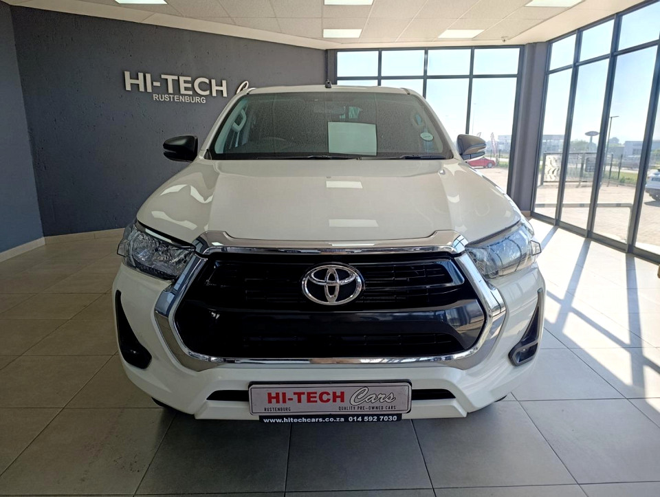 Toyota Hilux Double Cab  2.4GD6 4X4 Raider MT, image 2