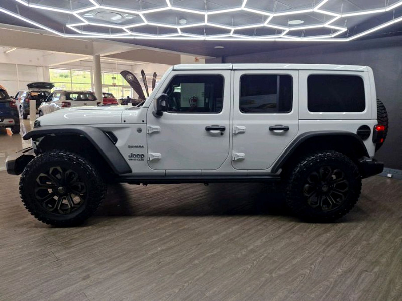 JEEP WRANGLER SAHARA 2.0T A/T 4DR, image 2