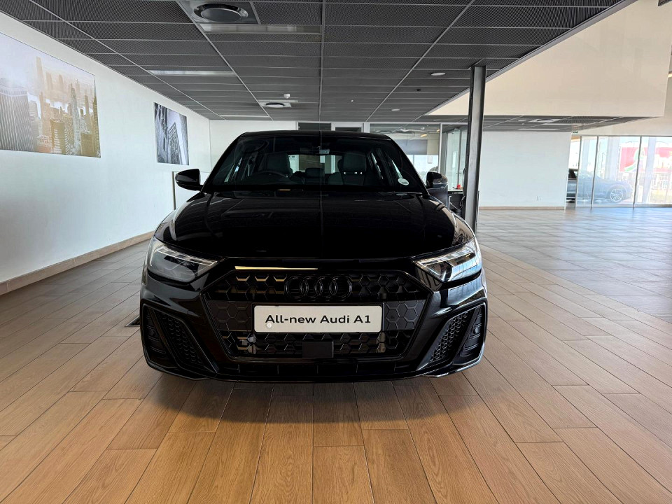 AUDI A1 SPORTBACK 30 TFSI BLACK EDITION S-TRONIC, image 2