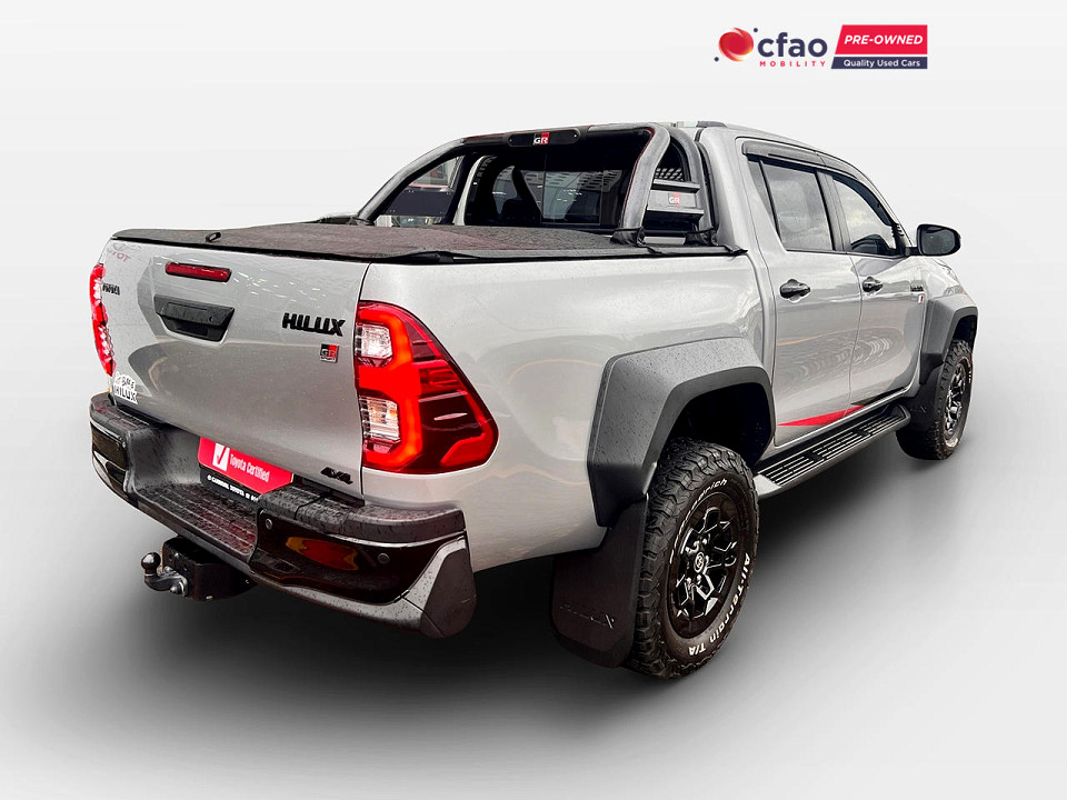 TOYOTA HILUX 2.8 GD-6 GR-S 4X4 A/T P/U D/C, image 2