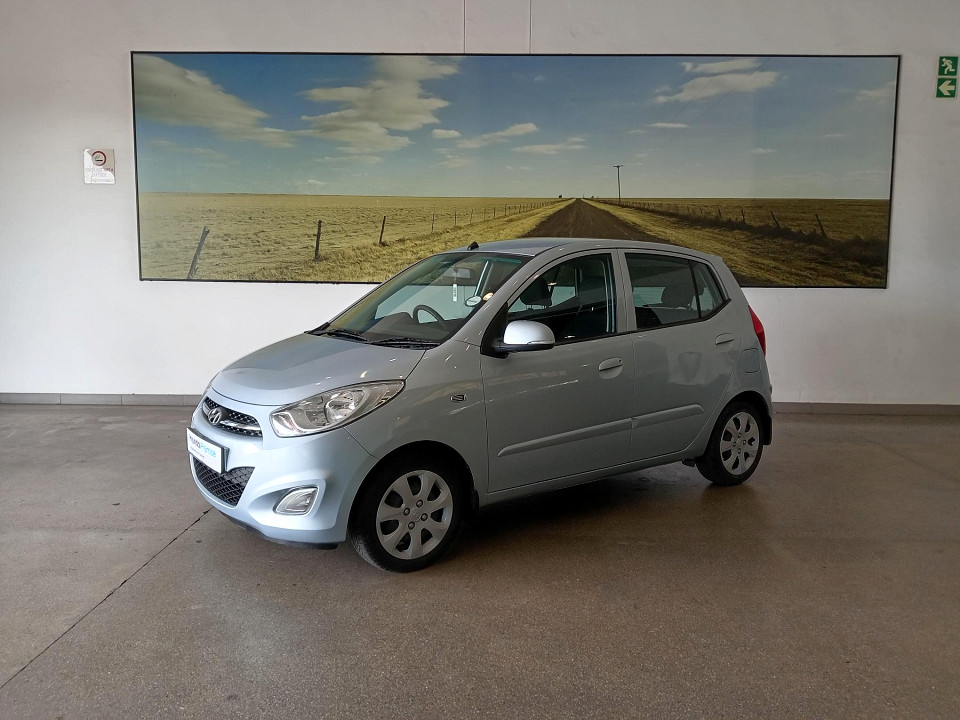 HYUNDAI i10 1.1 GLS/MOTION, image 1