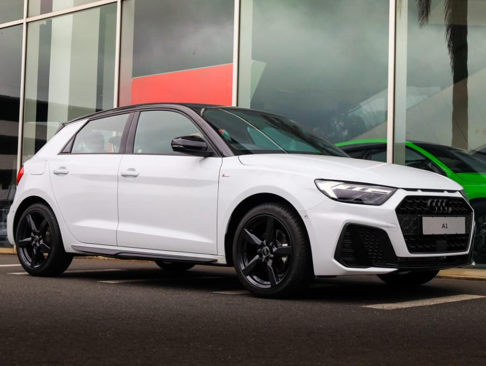 AUDI A1 SPORTBACK 30 TFSI BLACK EDITION S-TRONIC, image 1