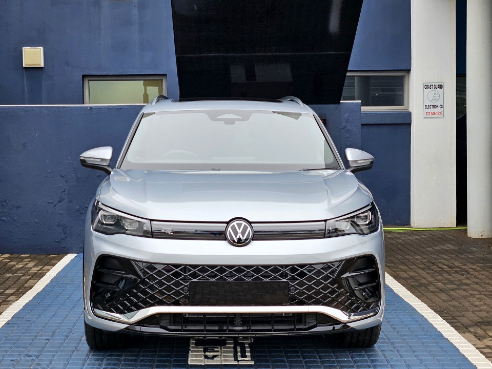 VOLKSWAGEN TIGUAN 2.0 TDI R-LINE 4M DSG, image 2