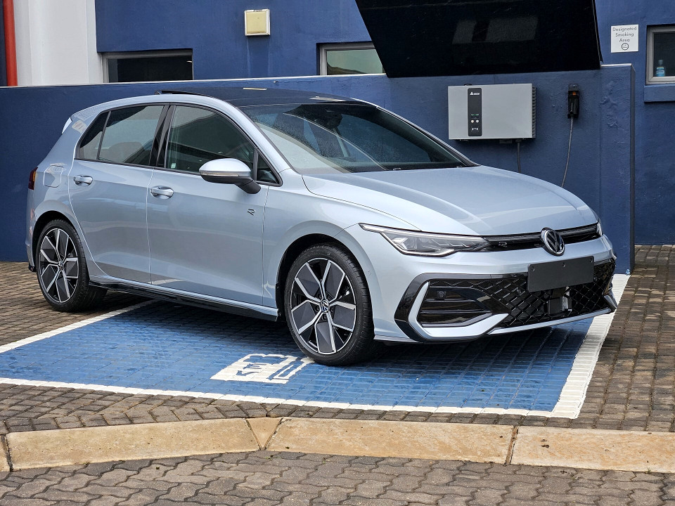 VOLKSWAGEN GOLF 1.4 TSI R-LINE TIPTRONIC (110KW), image 1
