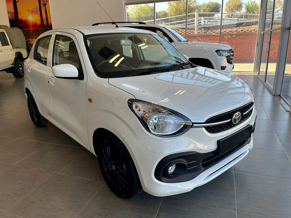 TOYOTA VITZ 1.0 XR, image 1
