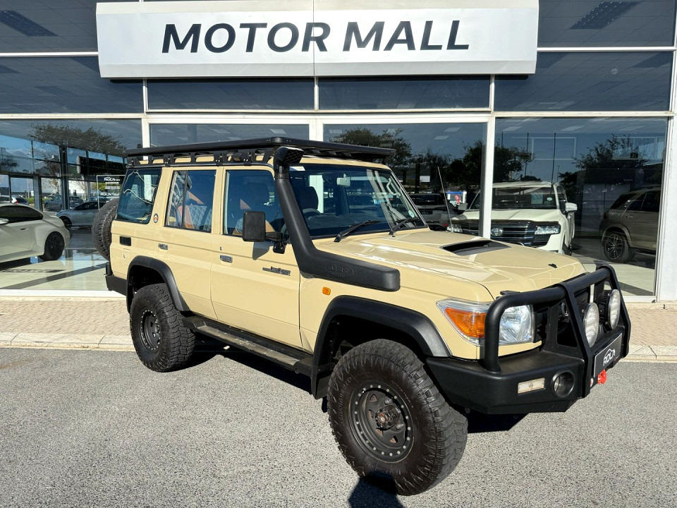 TOYOTA LANDCRUISER 76 4.5D V8 S/W, image 1