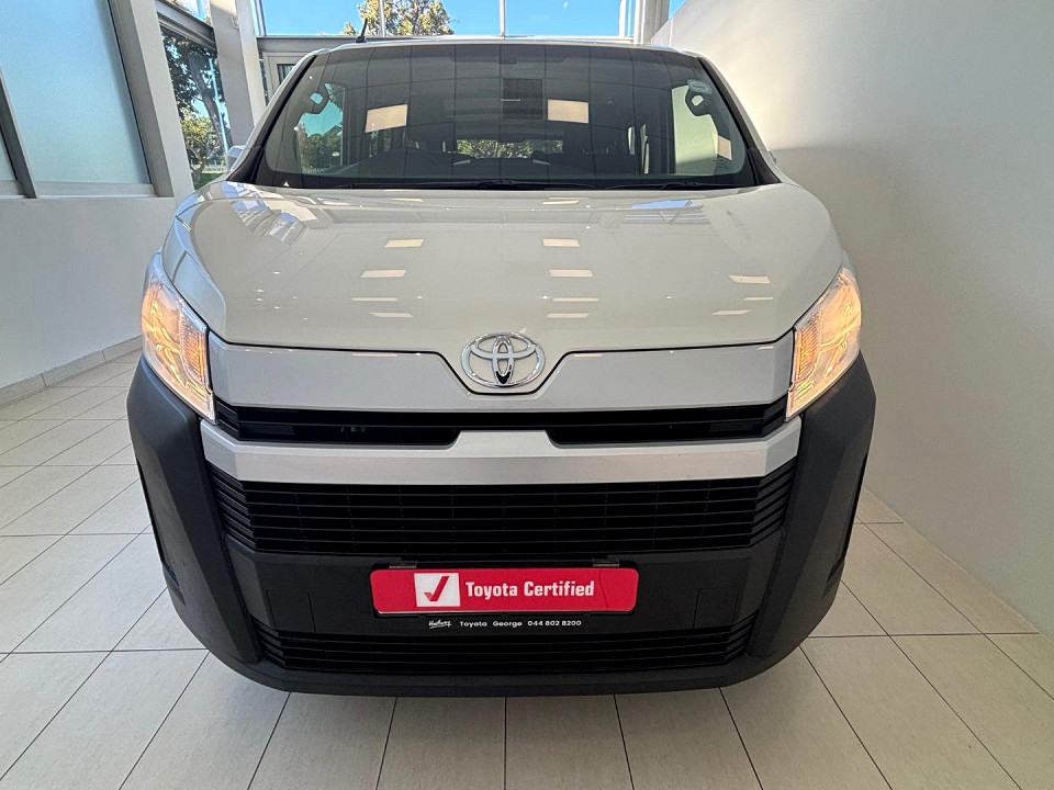 Toyota Quantum 2.8 LWB crew cab, image 2