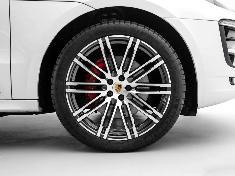 Porsche Macan GTS, image 2
