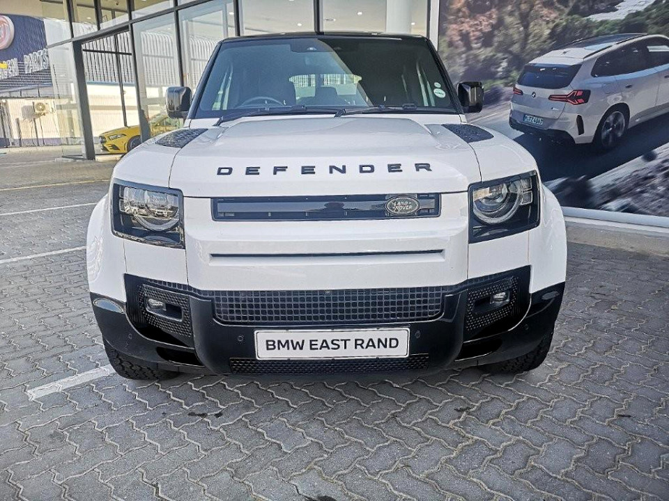 LAND ROVER DEFENDER 110 D300 HSE X-DYNAMIC, image 2