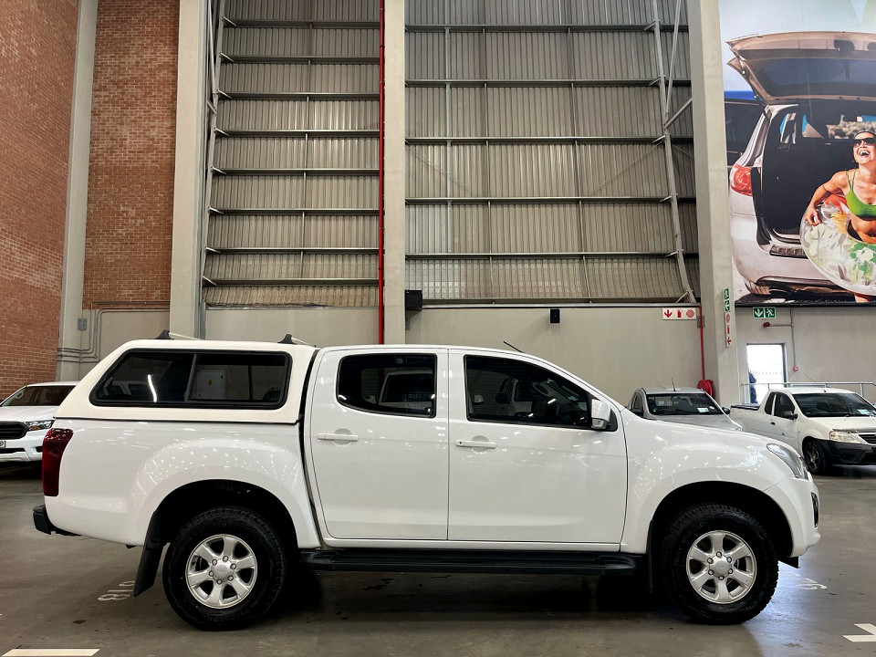 Isuzu KB 250D-Teq double cab LE, image 2