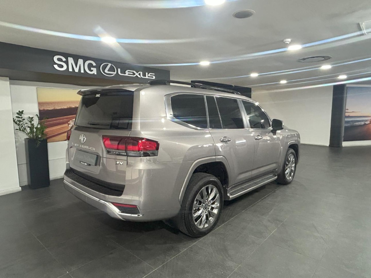 TOYOTA LANDCRUISER 300 V6 3.3D ZX, image 2