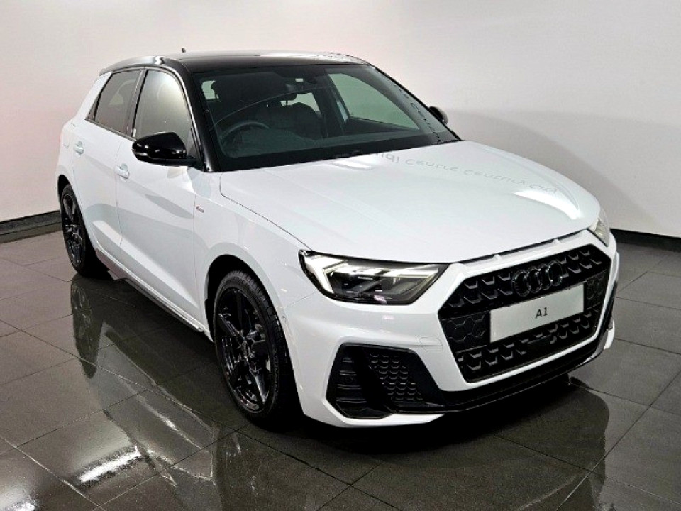 AUDI A1 SPORTBACK 30 TFSI BLACK EDITION S-TRONIC, image 1