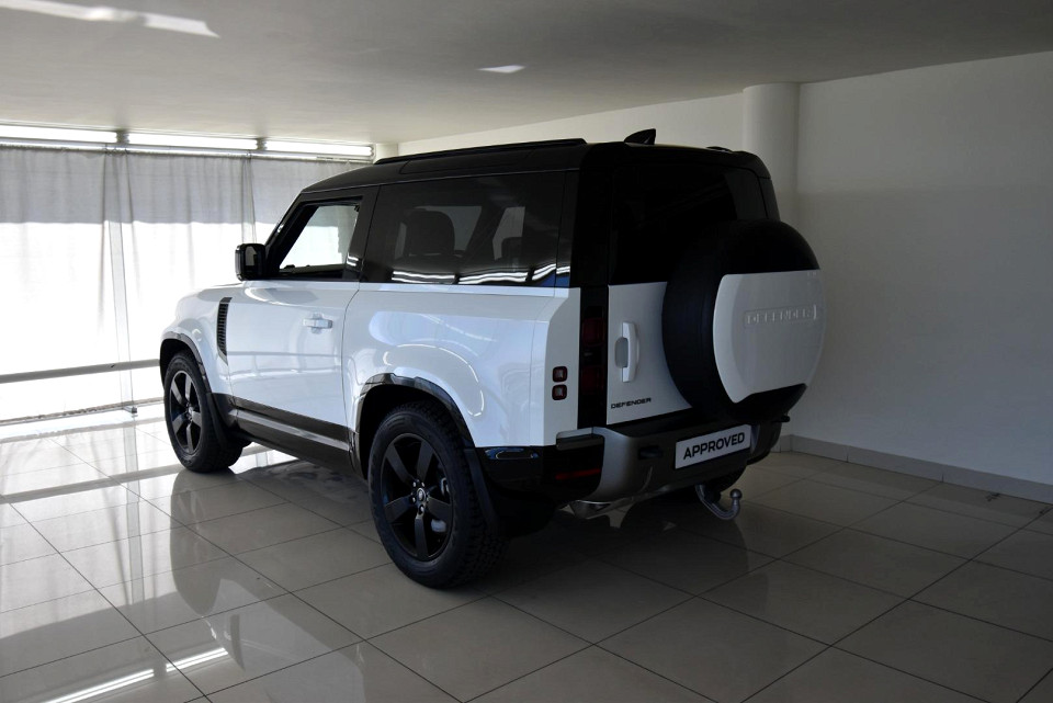 LAND ROVER DEFENDER 90 D300 SE X-DYNAMIC (221KW), image 2